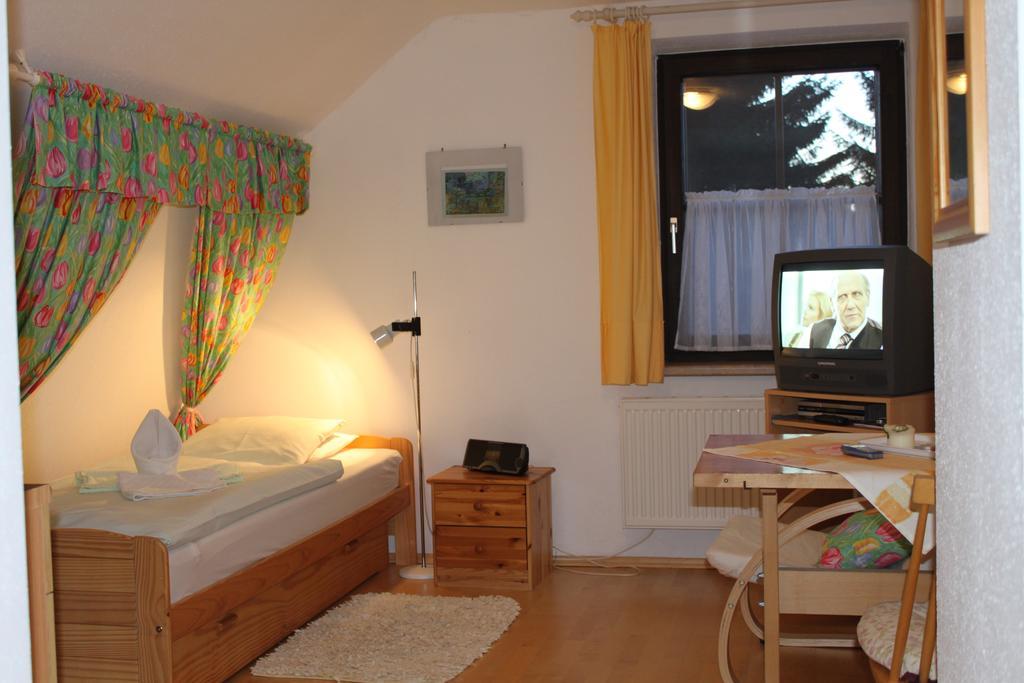 Haus Linda Apartment Barnkopf Bilik gambar