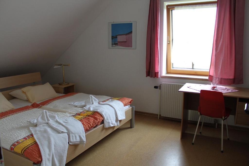 Haus Linda Apartment Barnkopf Bilik gambar